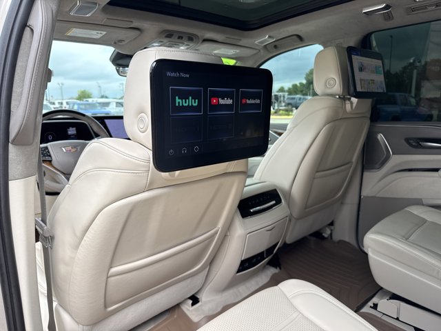 Used 2023 Cadillac Escalade Sport Platinum AWD/4WD image 8