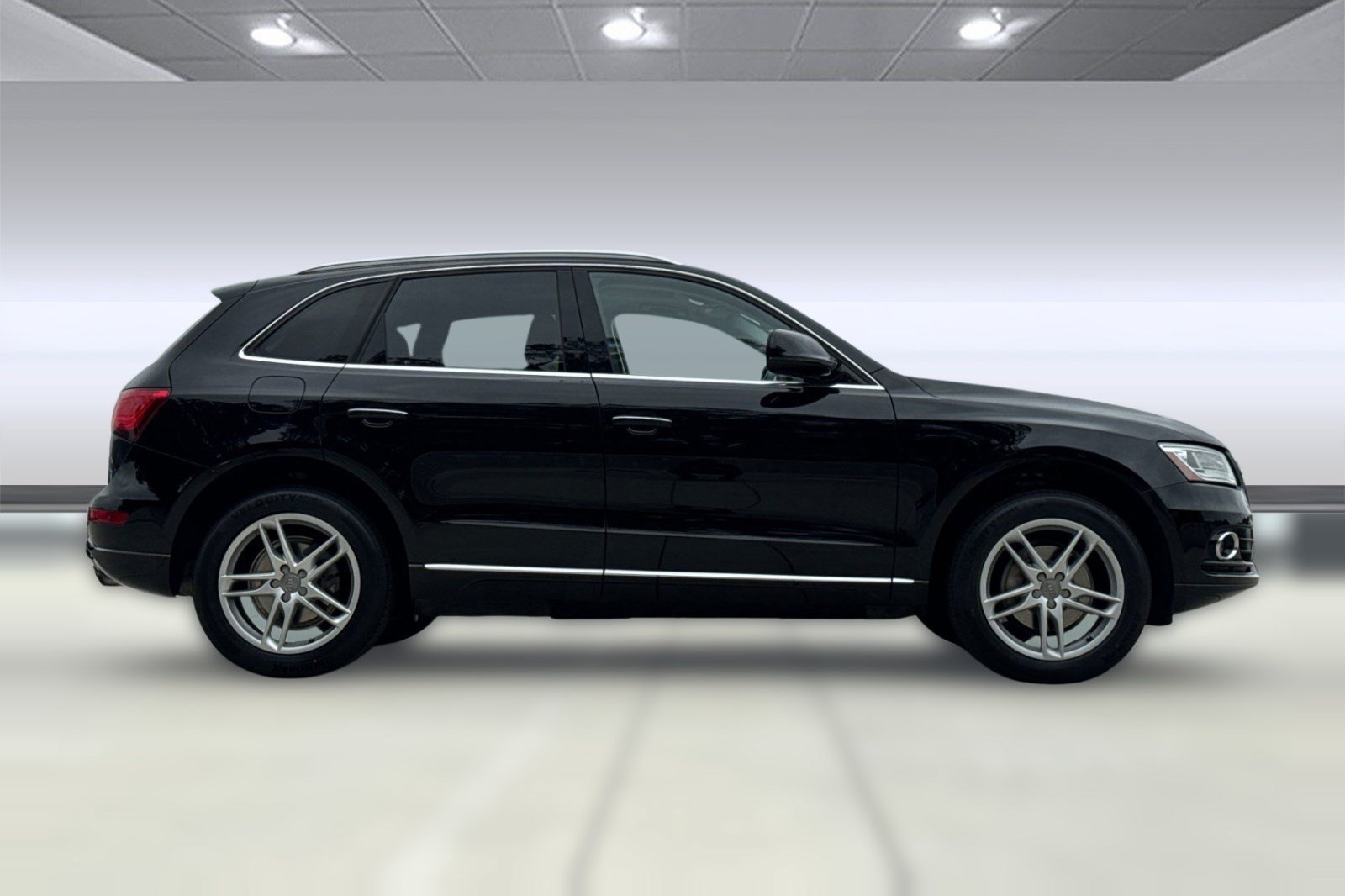 Used 2017 Audi Q5 2.0T Premium AWD/4WD image 7