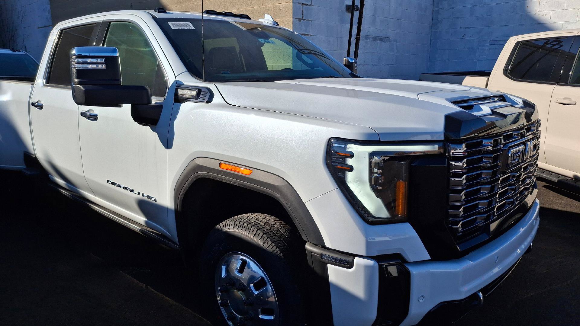 New 2026 GMC Sierra 3500 Denali Ultimate AWD/4WD image 1