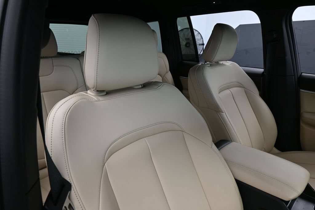 Used 2026 Jeep Grand Cherokee Limited RWD image 42