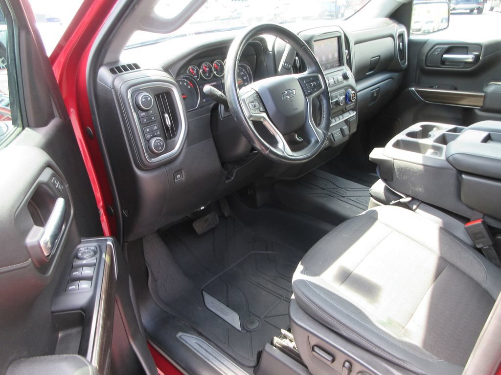 Certified 2019 Chevrolet Silverado 1500 RST AWD/4WD image 16