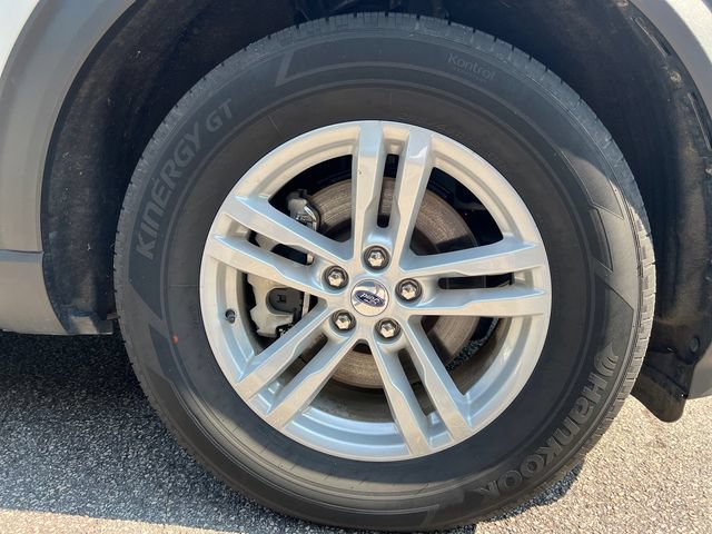 Certified 2023 Ford Explorer XLT RWD image 16