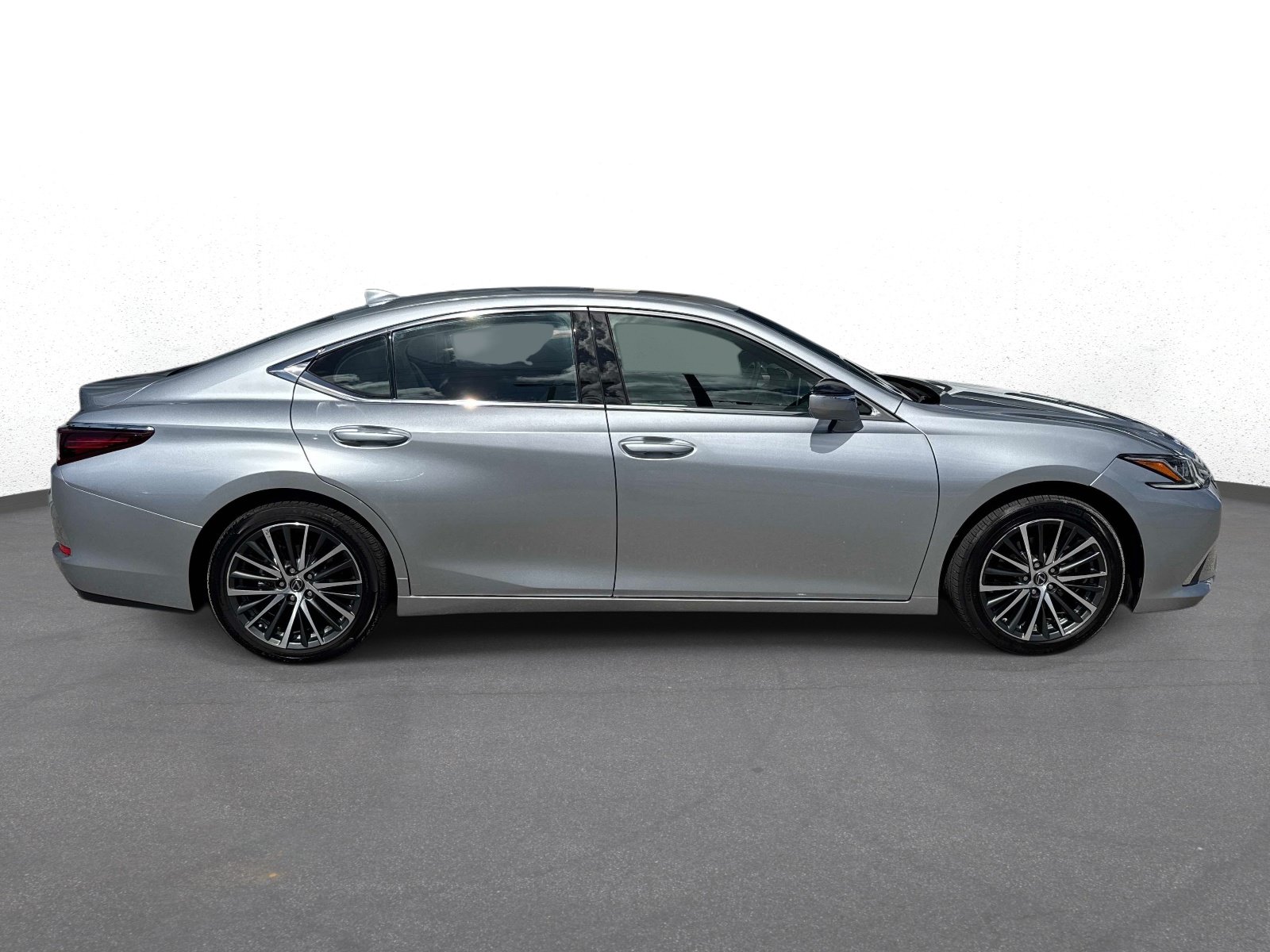 Certified 2024 Lexus ES 350 w/ Premium Package FWD image 2