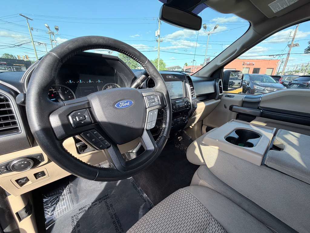 Used 2020 Ford F150 XLT w/ Equipment Group 302A Luxury AWD/4WD image 15