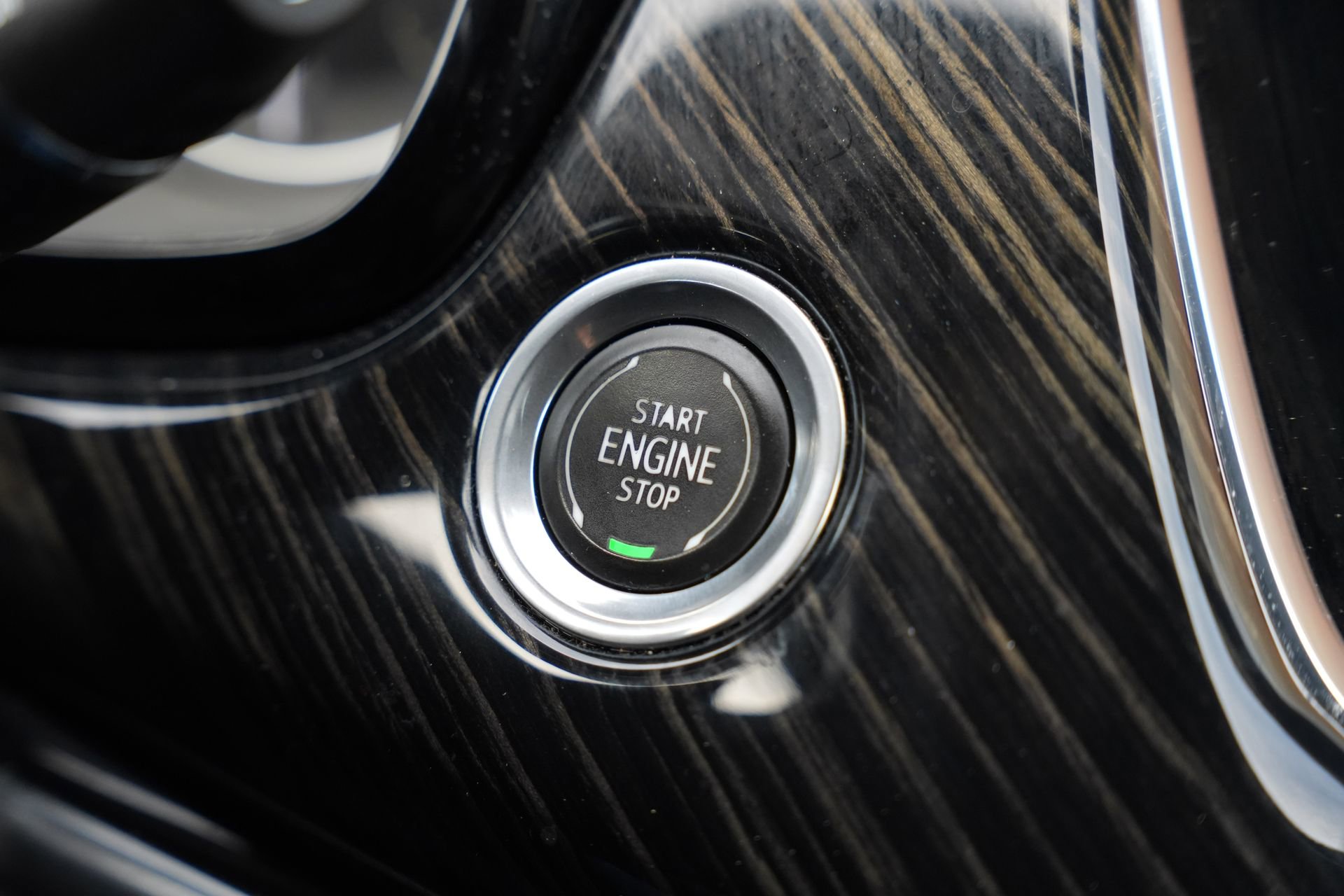 Used 2023 Cadillac XT6 Premium Luxury image 15