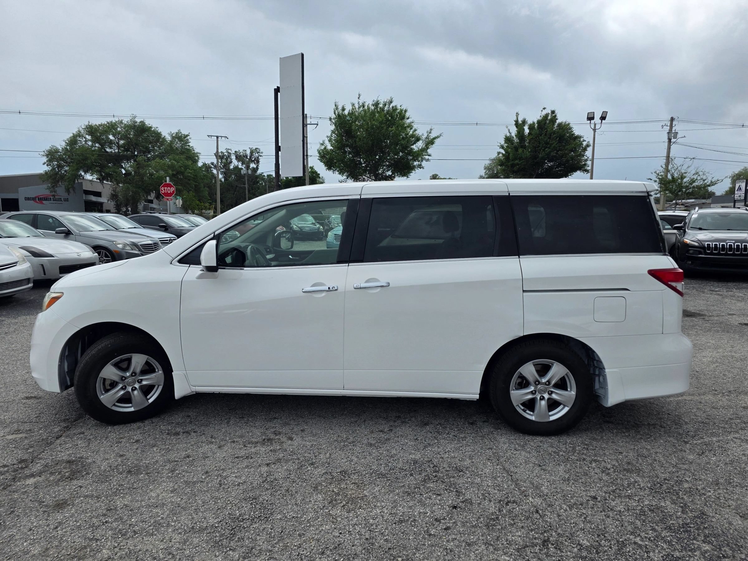 Used 2012 Nissan Quest SV w/ Protection Pkg FWD image 4