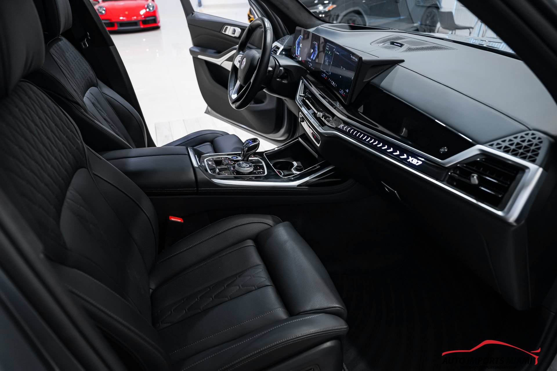 Used 2024 BMW ALPINA XB7 AWD/4WD image 48
