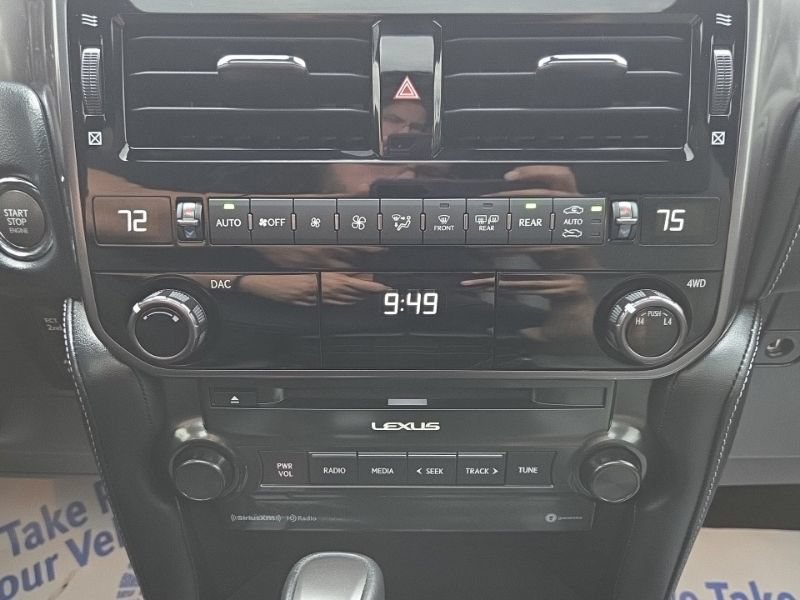 Used 2023 Lexus GX 460 w/ Black Line Special Edition AWD/4WD image 38