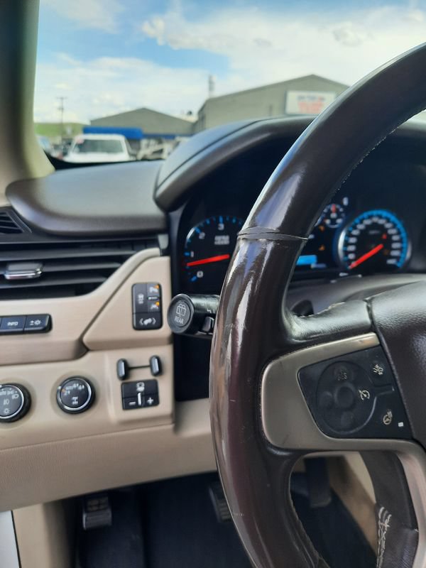 Used 2017 GMC Yukon XL Denali w/ Open Road Package AWD/4WD image 11