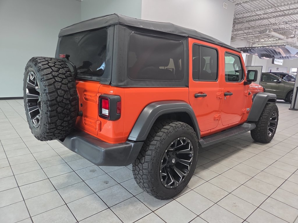 Used 2018 Jeep Wrangler Unlimited Sport S AWD/4WD image 13