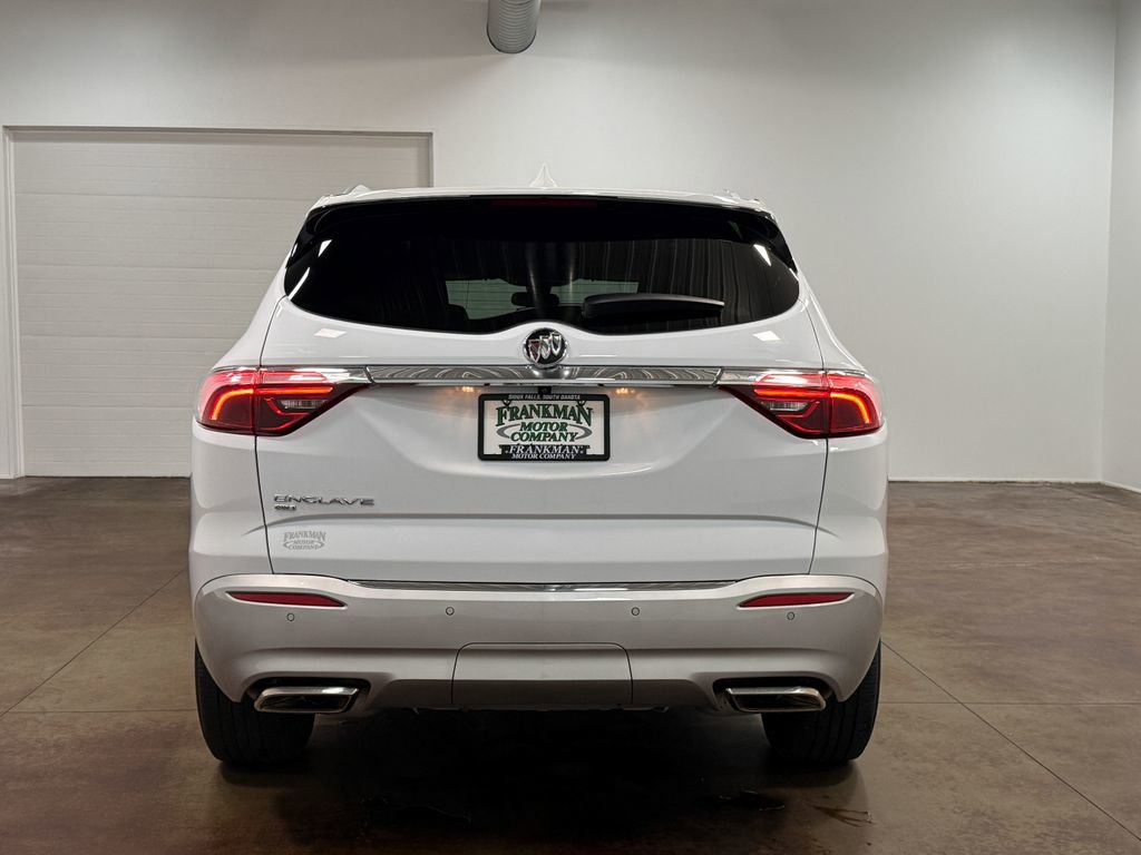 Used 2023 Buick Enclave Essence AWD/4WD image 25