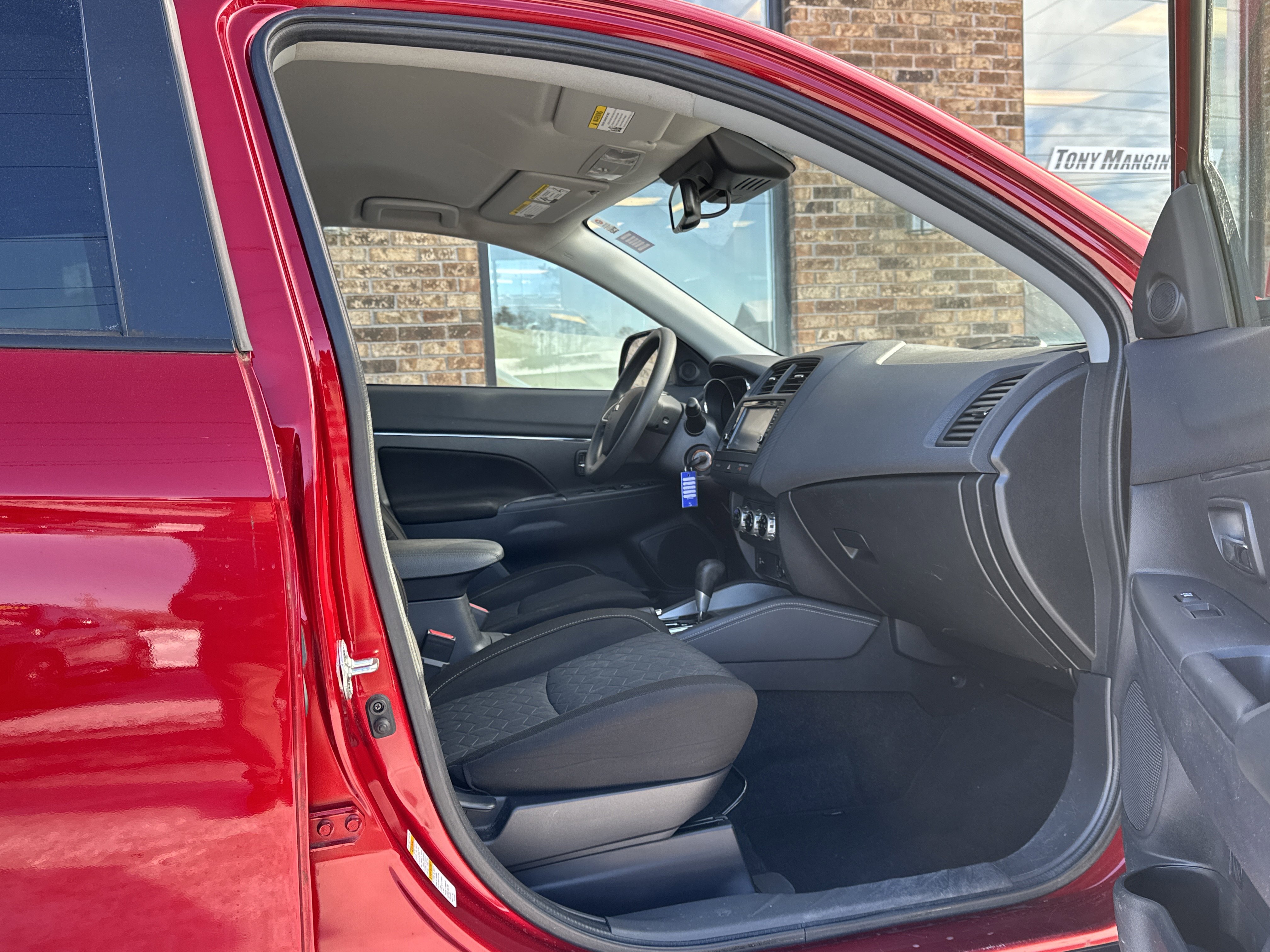 Used 2022 Mitsubishi Outlander Sport ES image 13