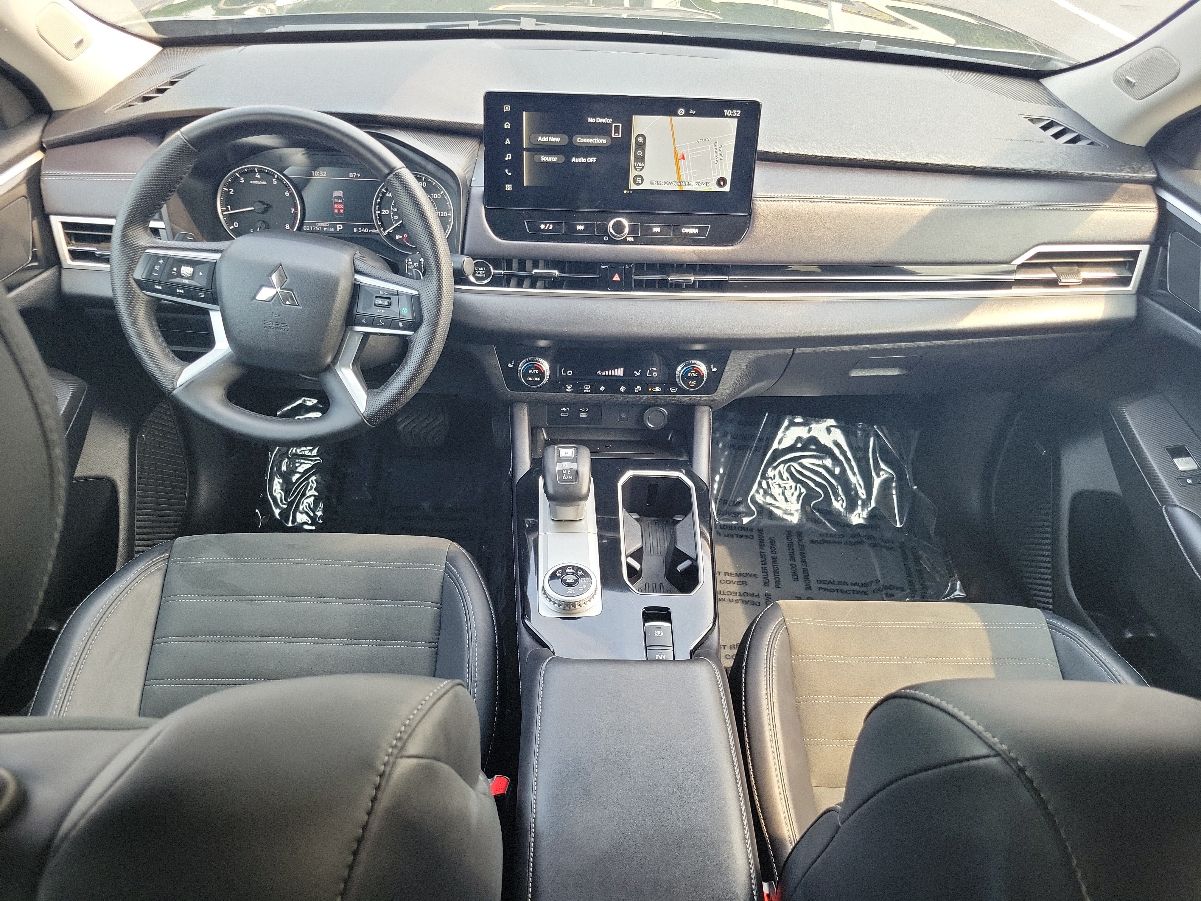 Used 2025 Mitsubishi Outlander SE AWD/4WD image 13
