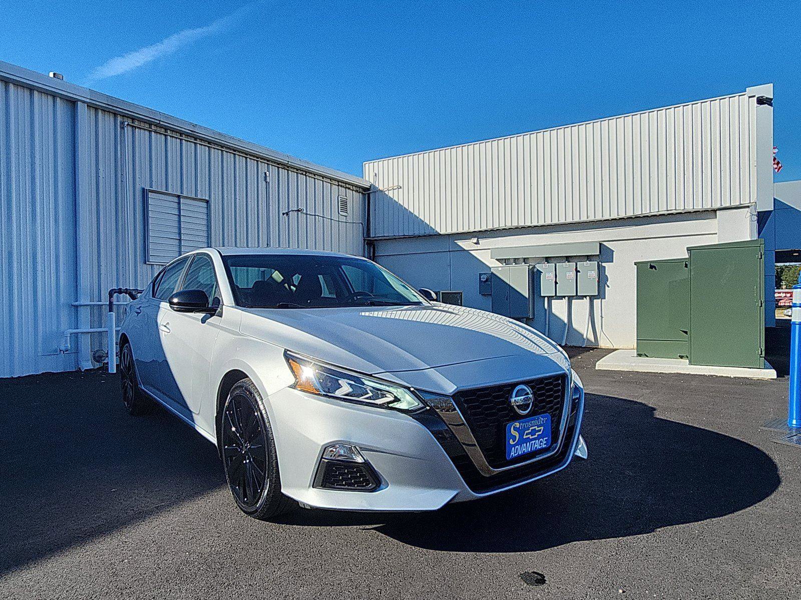Used 2019 Nissan Altima 2.5 SR w/ SR Premium Package image 7