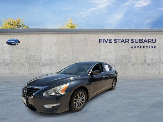 Used 2015 Nissan Altima 2.5 S w/ Sport Value Package FWD image 4