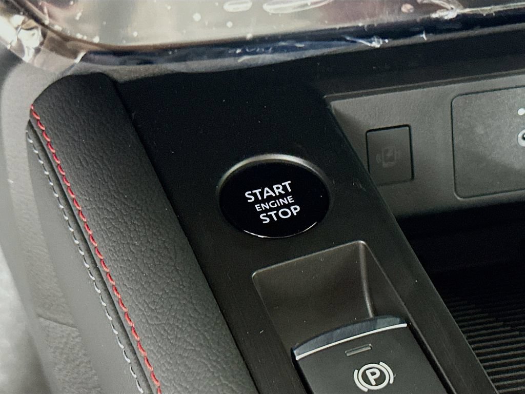 New 2026 Nissan Kicks SR w/ SR Premium Package FWD image 19