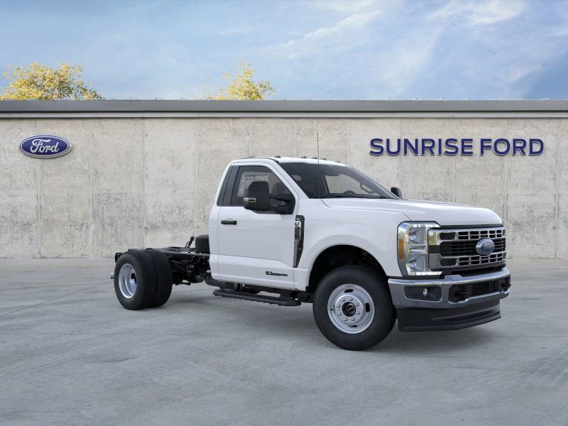 New 2026 Ford F350 XL w/ XL Chrome Package image 7