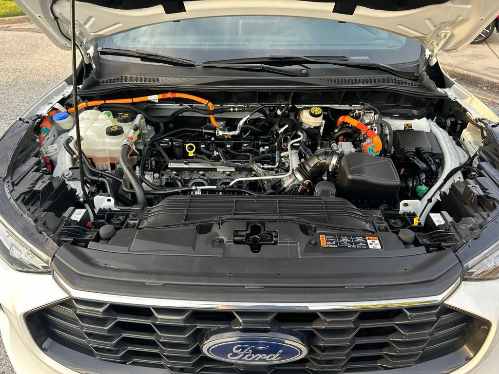 Used 2024 Ford Escape ST-Line w/ Equipment Group 301A FWD image 17