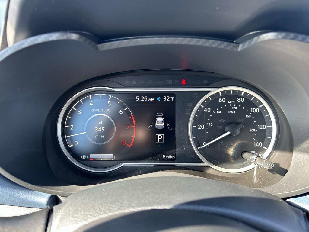 Used 2025 Nissan Versa SV w/ Trunk Package image 26