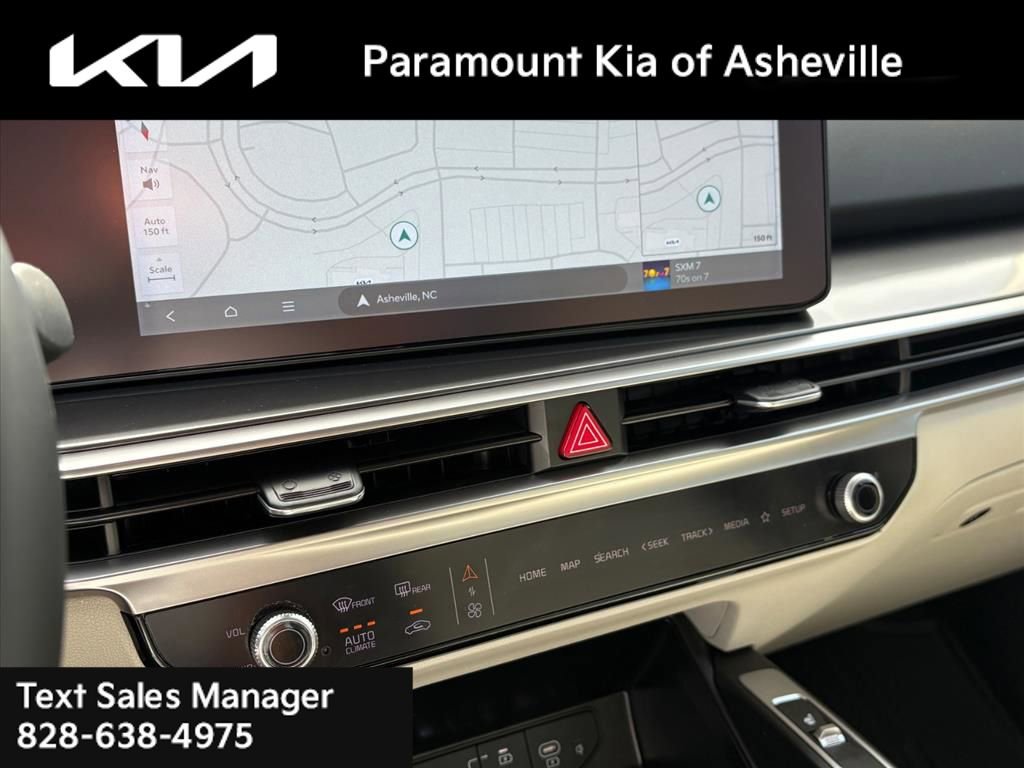 Certified 2025 Kia Sorento EX w/ Panoramic Sunroof Package image 9