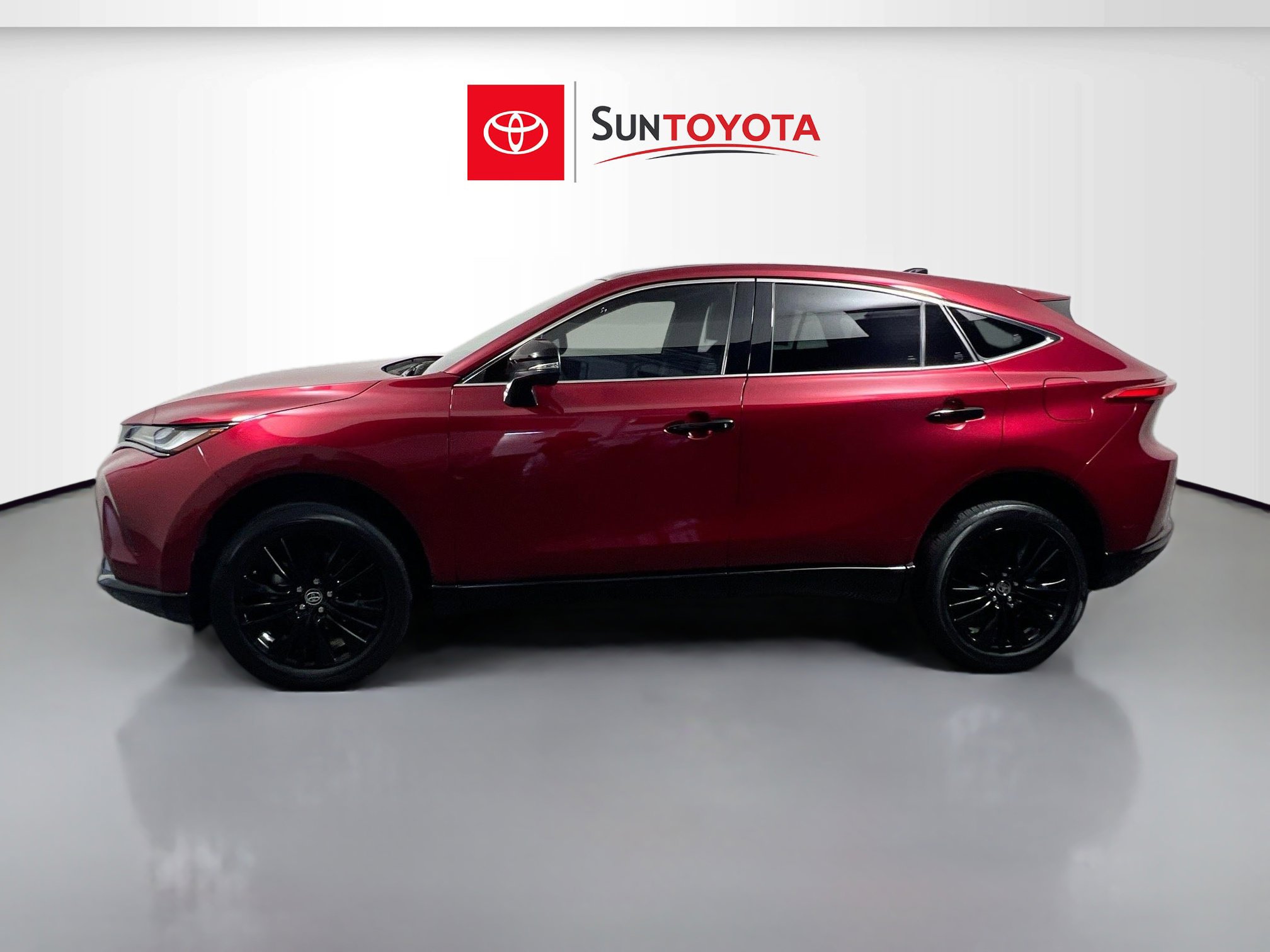 Used 2024 Toyota Venza Nightshade AWD/4WD image 7