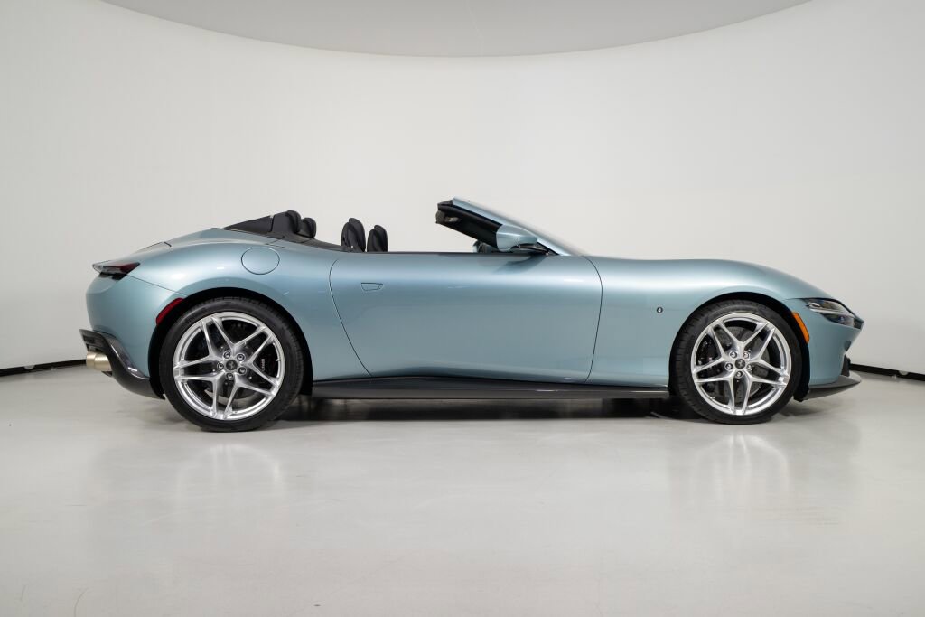 Used 2024 Ferrari Roma Spider image 19
