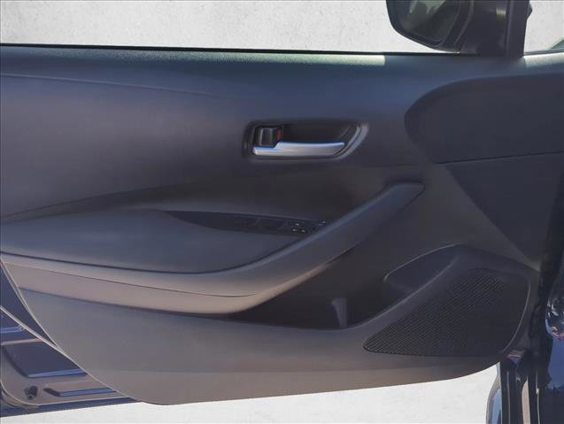 Used 2021 Toyota Corolla LE image 10