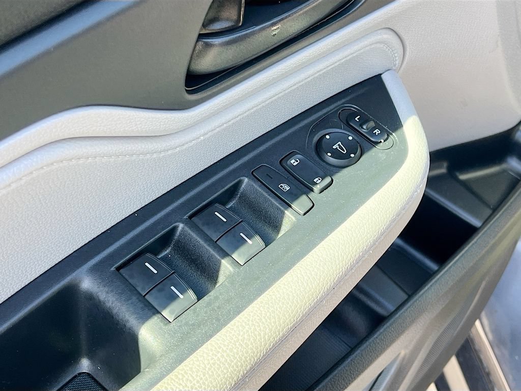 Used 2023 Honda Odyssey EX-L image 17