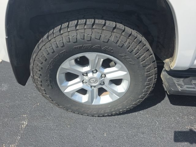 Used 2019 Toyota 4Runner SR5 Premium AWD/4WD image 13