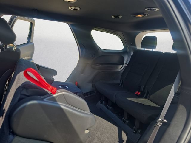 Used 2024 Dodge Durango SXT w/ 3rd Row Seating Group RWD image 17