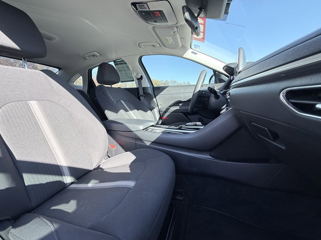 Certified 2023 Hyundai Sonata SEL w/ Preferred Accessory Package image 30