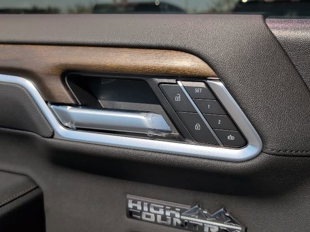 New 2026 Chevrolet Silverado 1500 High Country w/ High Country Premium Package image 15