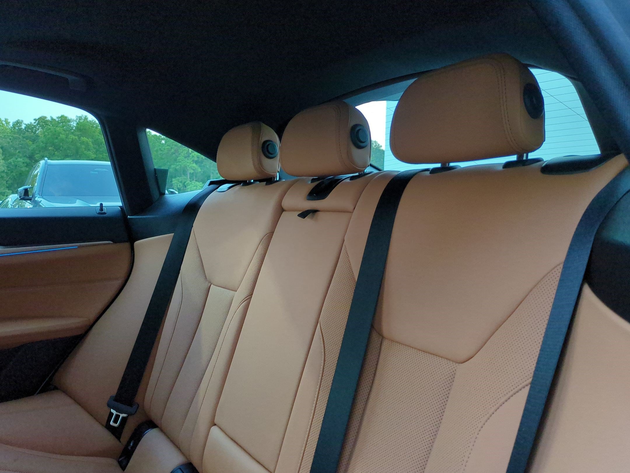 Certified 2023 BMW i4 eDrive40 w/ M Sport Package RWD image 31
