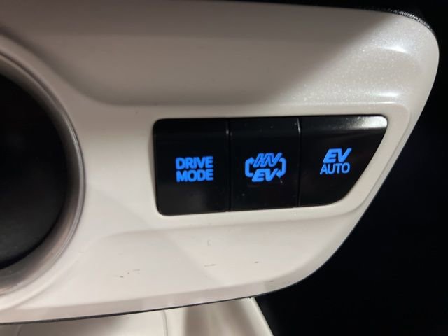 Used 2018 Toyota Prius Prime Premium image 35