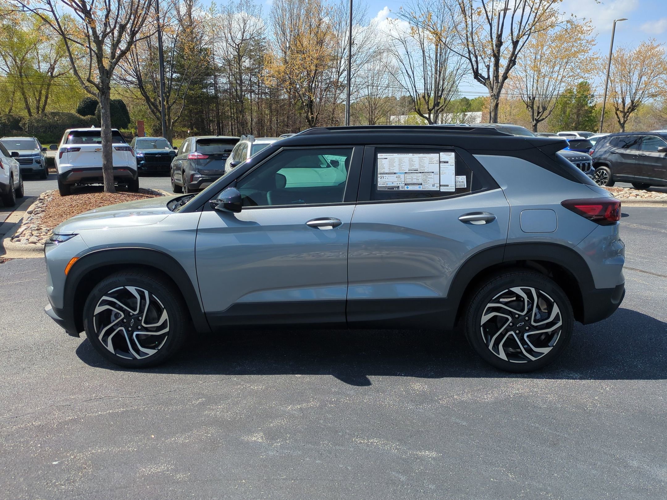 New 2026 Chevrolet TrailBlazer RS w/ Convenience Package FWD image 3