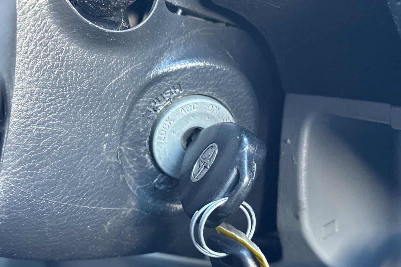 Used 2012 Toyota Tacoma 2WD Regular Cab image 22