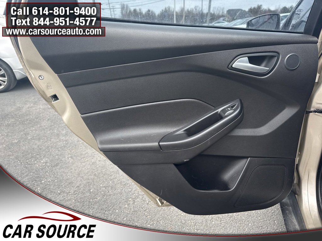Used 2017 Ford Focus SEL w/ Cold Weather Package image 31