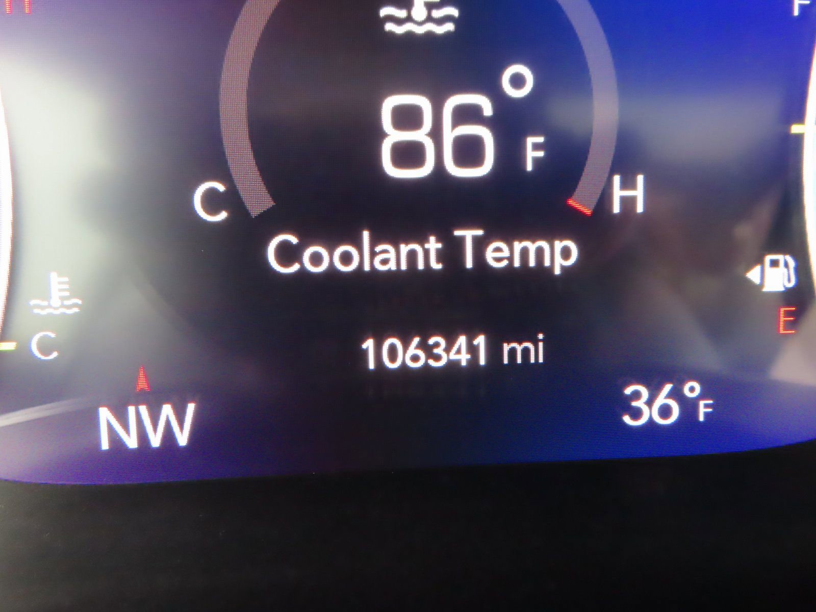 Used 2017 Chrysler Pacifica Limited image 21