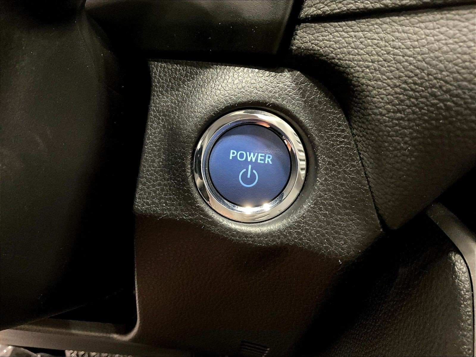 Used 2022 Toyota RAV4 XLE AWD/4WD image 38