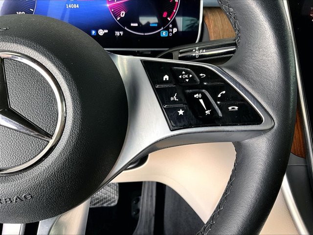 Used 2024 Mercedes-Benz GLC 300 image 21