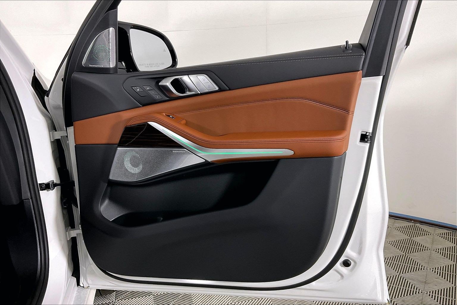 New 2027 BMW X7 M60i AWD/4WD image 17