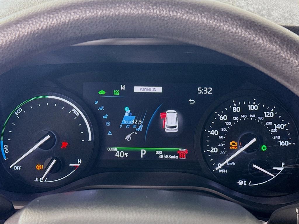 Certified 2025 Toyota Sienna LE image 14