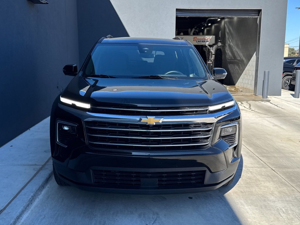 Used 2024 Chevrolet Traverse LT image 9