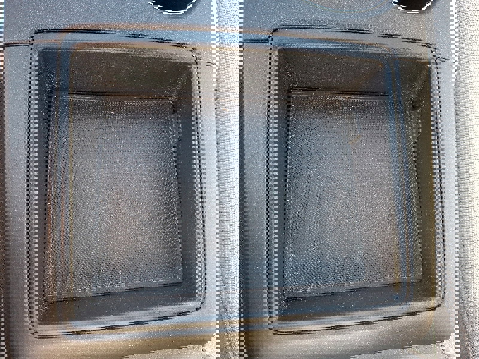 Used 2015 Toyota Camry LE image 22