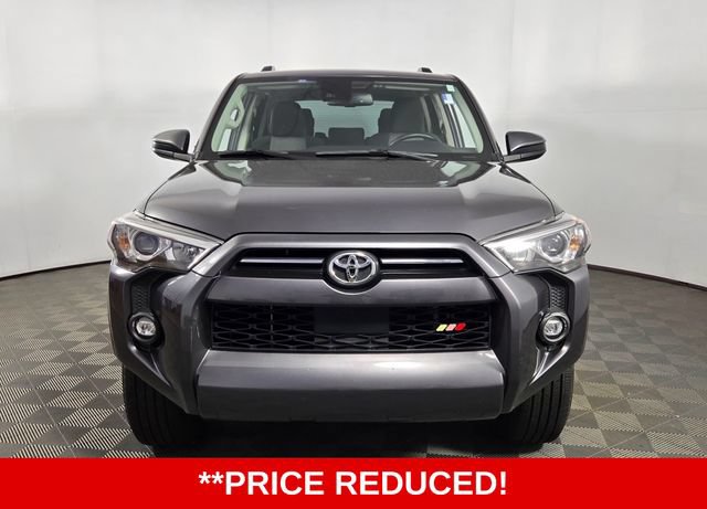 Used 2023 Toyota 4Runner SR5 AWD/4WD image 2