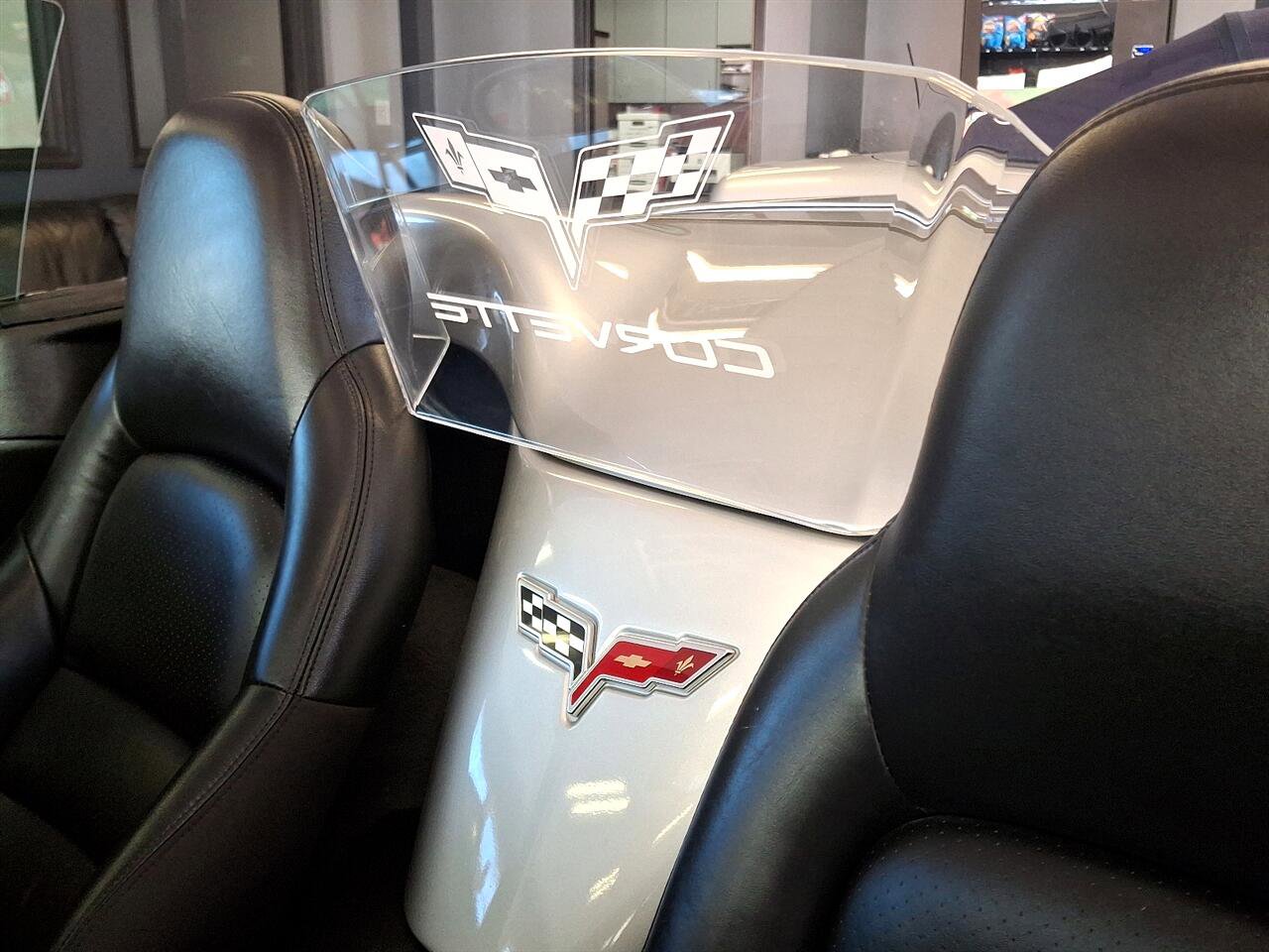 Used 2005 Chevrolet Corvette Convertible w/ Preferred Equipment Group image 16