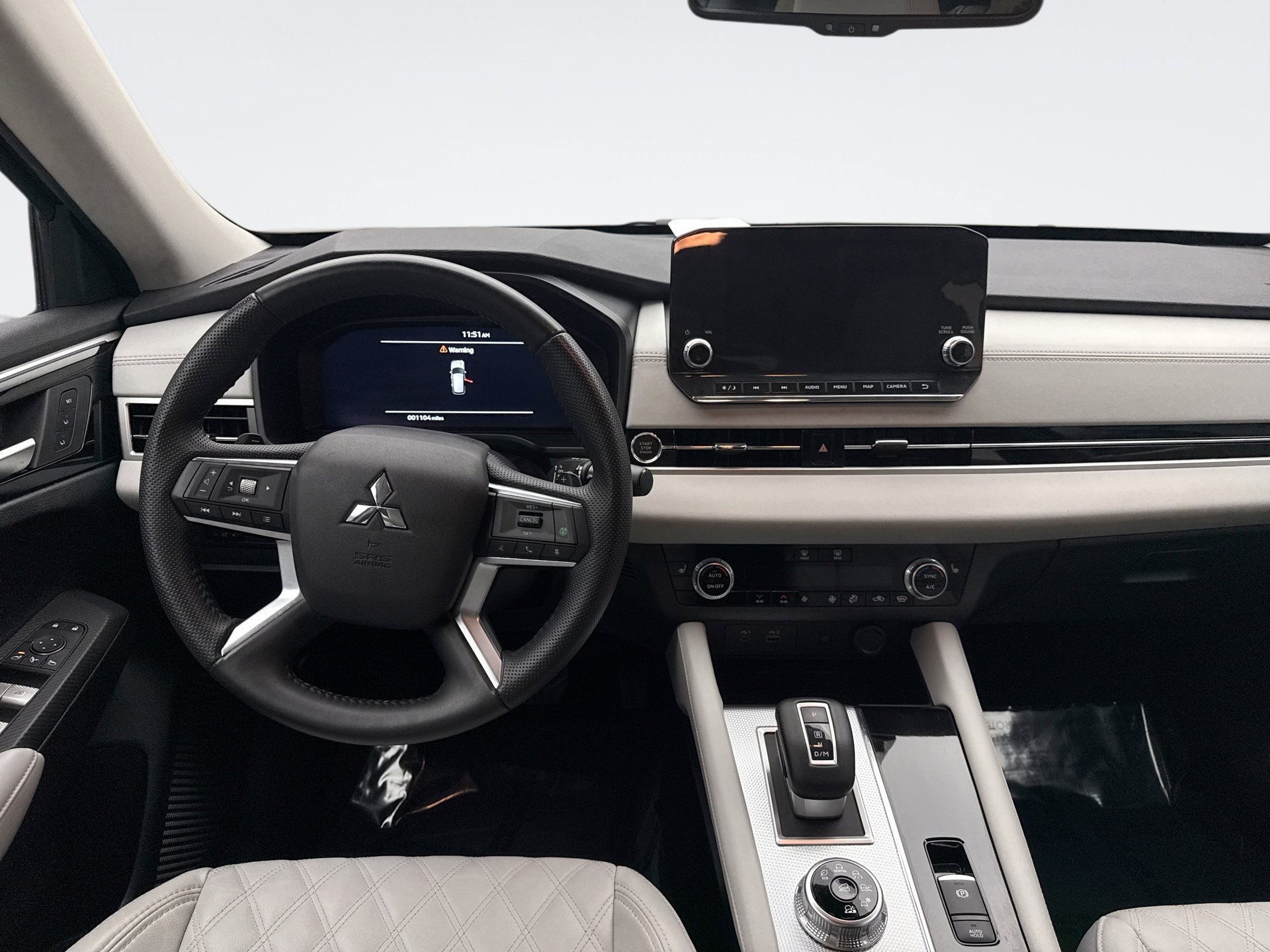 Used 2024 Mitsubishi Outlander SEL image 12