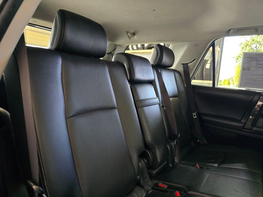 Used 2019 Toyota 4Runner Limited AWD/4WD image 27