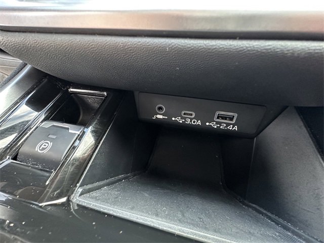 Used 2023 Subaru Outback Limited image 23