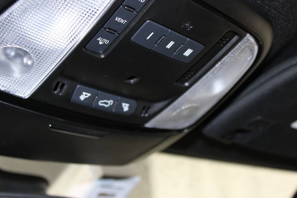 Used 2024 Dodge Durango GT image 32